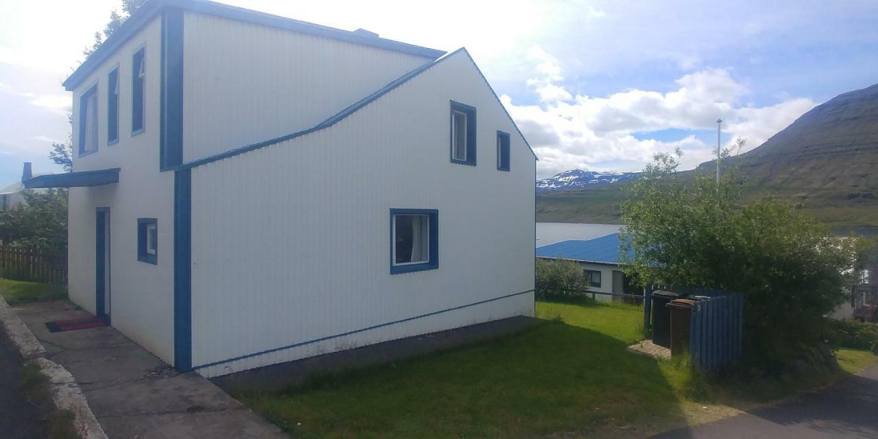 East Iceland Homestay Eskifjörður Buitenkant foto